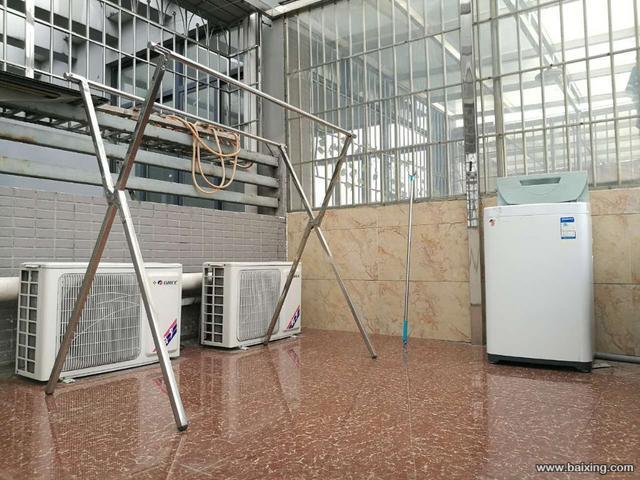 市政府旁 五洲财富广场电梯高层精装3房家电齐全拎包