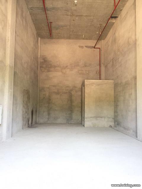 禹洲城上城主街店铺80元/平/月出租!