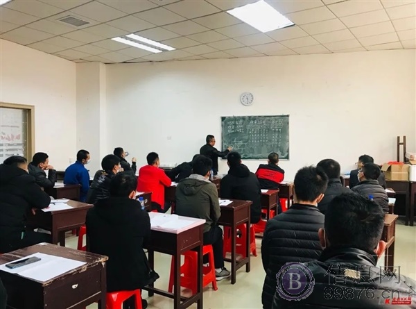 龙岩电工证、钳工证、育婴员证、保育员证、中式烹调师、茶艺师、评茶员、美容师证等免费培训